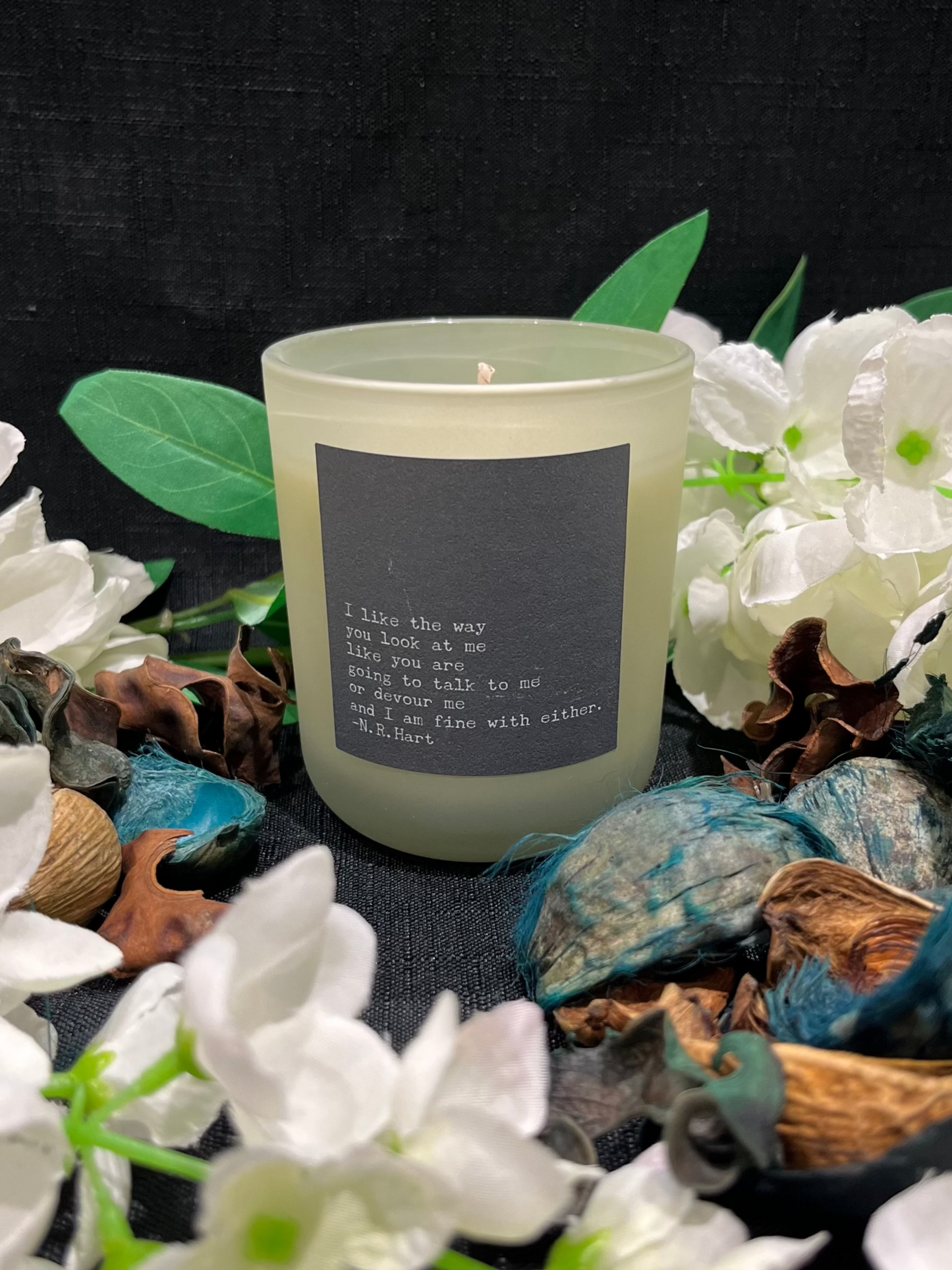 Seductive Quote Candles: "I like the way you look at me" 20cl