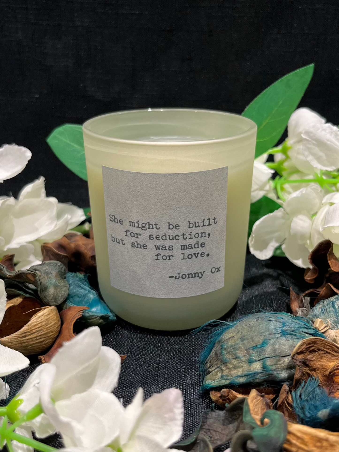 Love Quote Candles: "She was made for love" 20cl